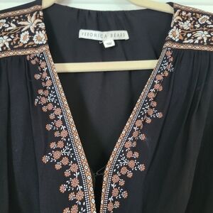 Elegant Black and White Veronia Beard Blaise dress